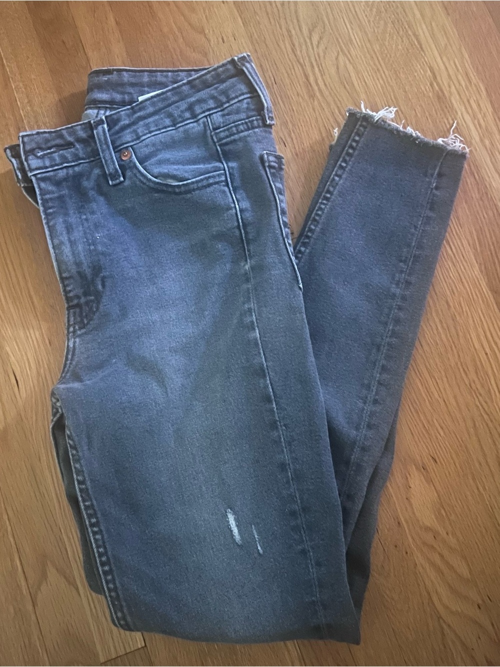 Levi’s High-Rise Washed Gray Skinny Jeans